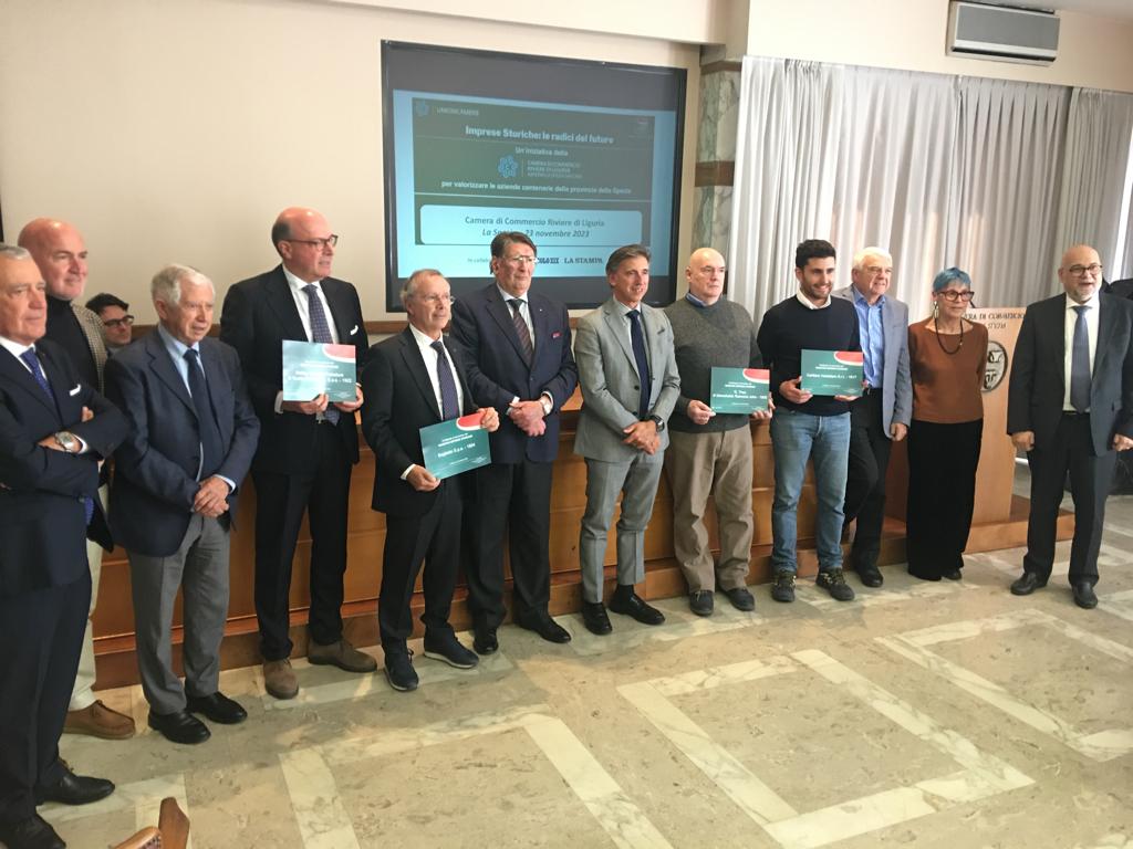 Premiazione imprese storiche spezzine alla CCIAA Riviere di Liguria 23-11-2023