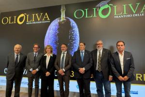 Foto conferenza stampa olioliva Imperia in Regione Liguria 